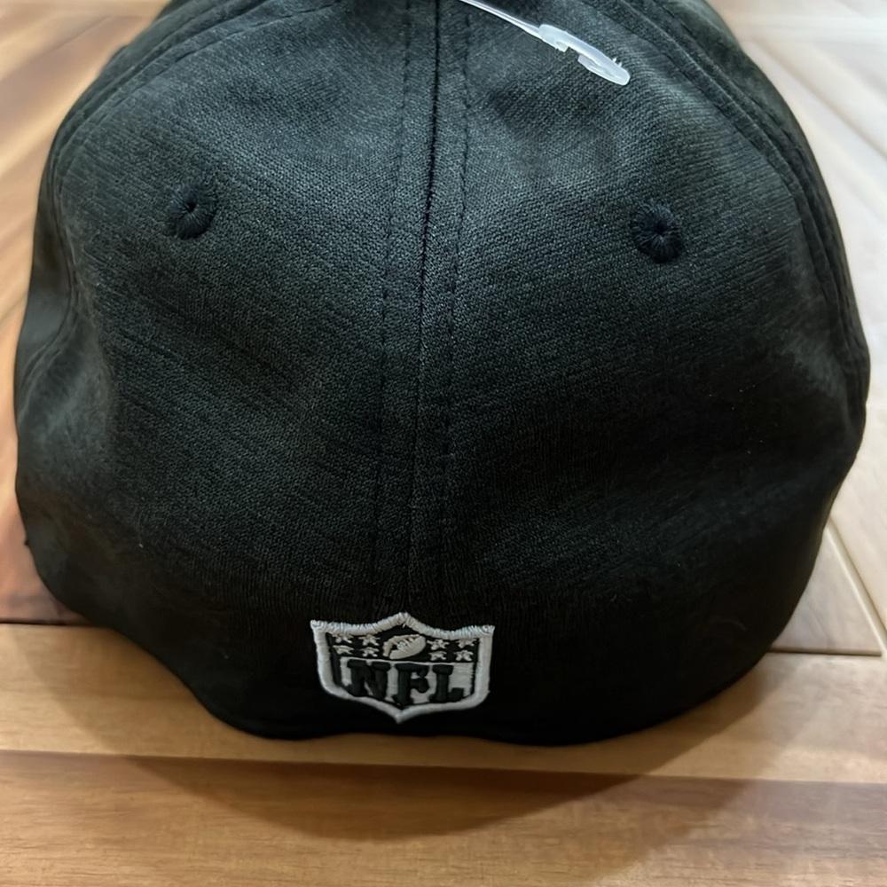 Raiders hat - Picture 4 of 5